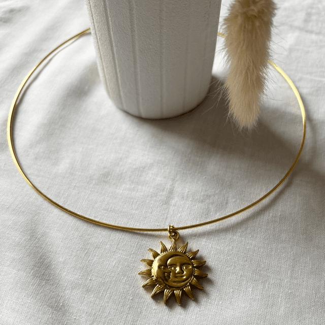 Collier LEO